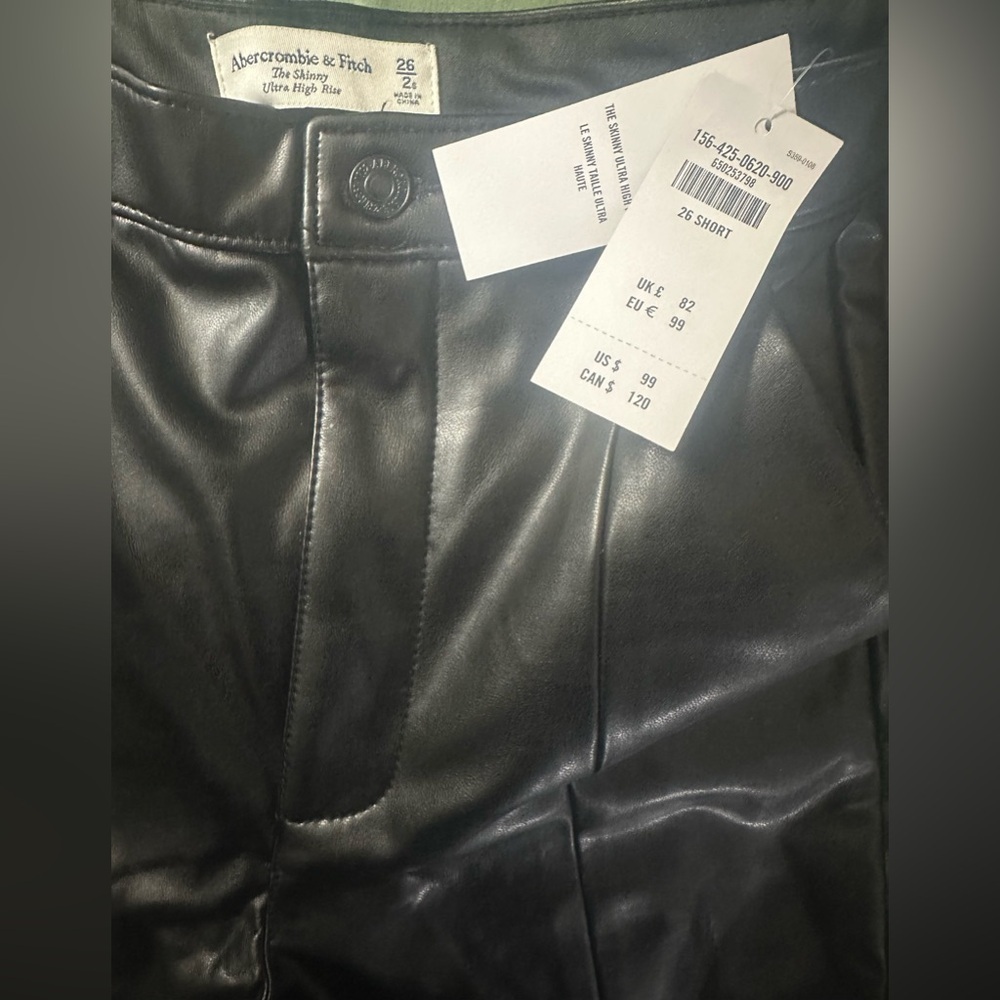 Abercrombie & Fitch Ultra High- Rise Black Faux Leather Pants - Picture 4 of 4